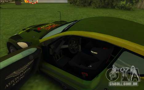 Aston Martin DBR9 para GTA Vice City