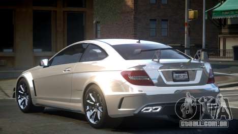 Mercedes-Benz C63 G-Tuning para GTA 4