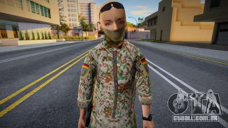 Garota de uniforme militar para GTA San Andreas