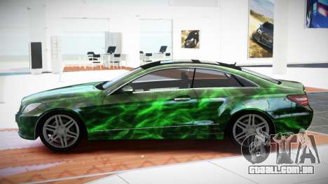 Mercedes-Benz E500 QD S7 para GTA 4